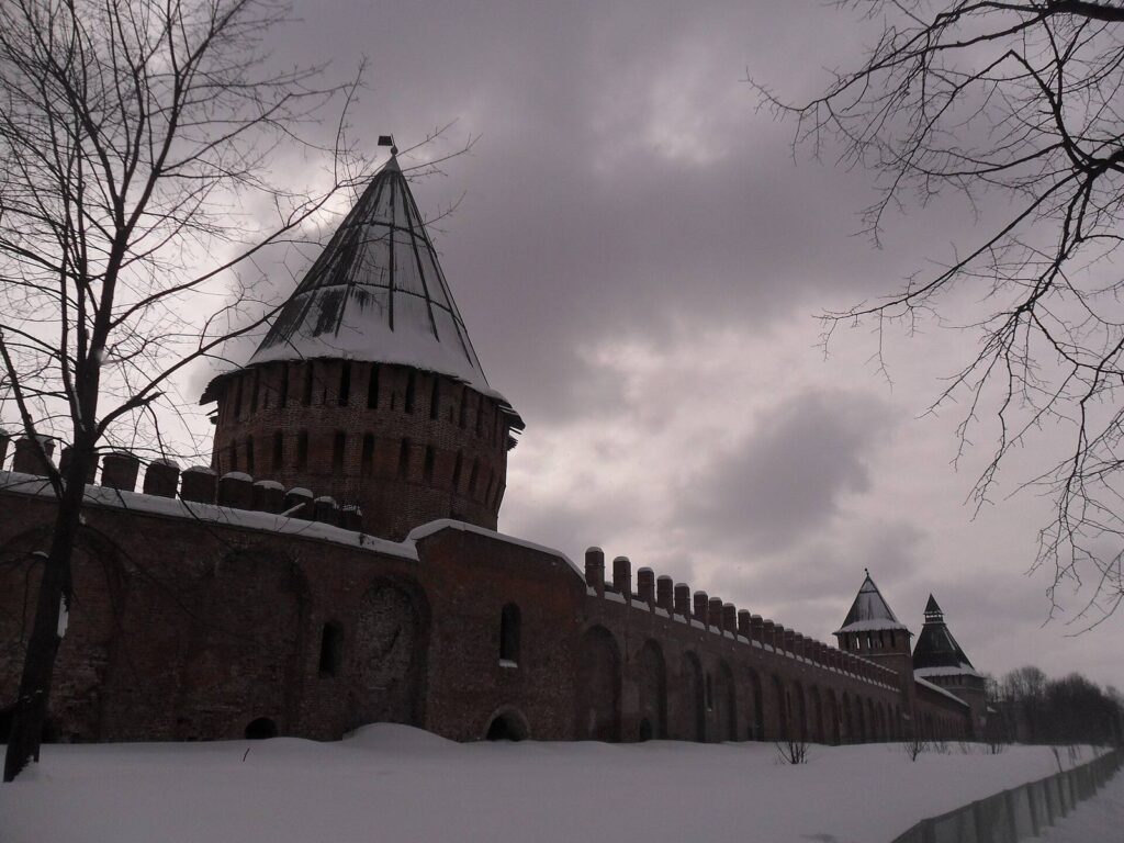 Башни Заалтарная, Зимбулка и Никольская
